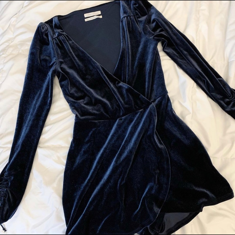 urban outfitters velvet long sleeve romper